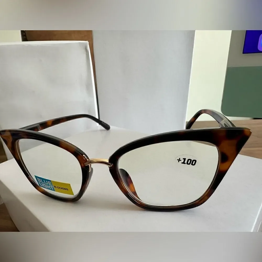 💼 Readers with Blue Light Protect.Tortoise Shell Frames Contemporary Cat Eye